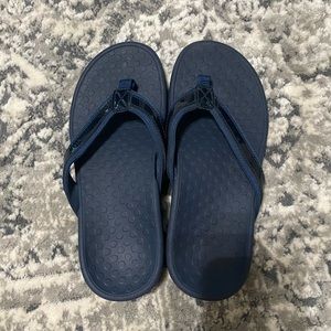 EUC VIONIC Tide 2 Sandals, VIONIC Flip Flops, womens size 7 sandals